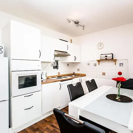 Fair With Cathedral View Apartment